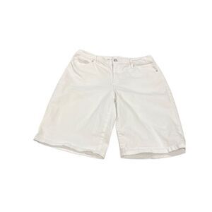 Gloria Vanderbilt extreme White pullover shorts size 10